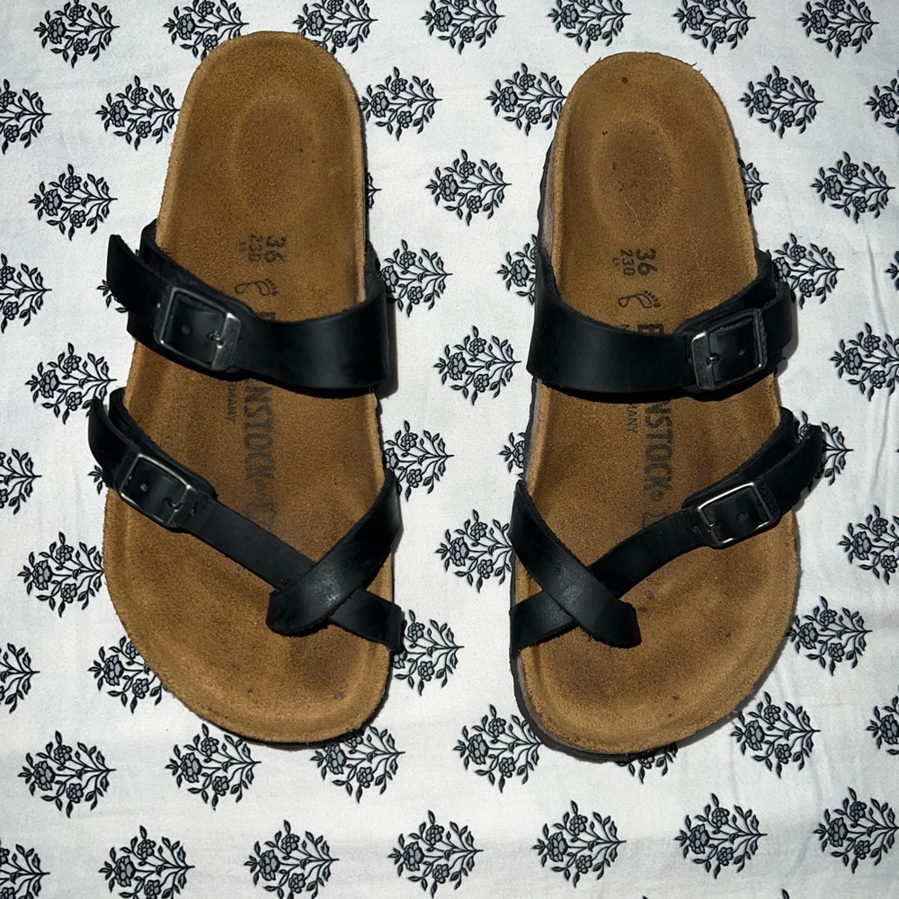 Birkenstock Mayuri Vegan Black Size Size 36
US 5